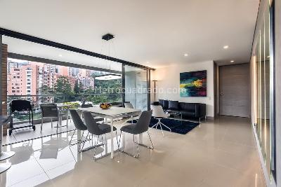 Apartamento en venta en El Poblado, Medellín · foto 2 de 15