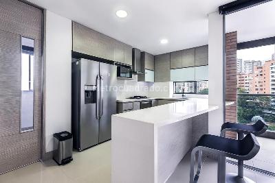 Apartamento en venta en El Poblado, Medellín · foto 6 de 15