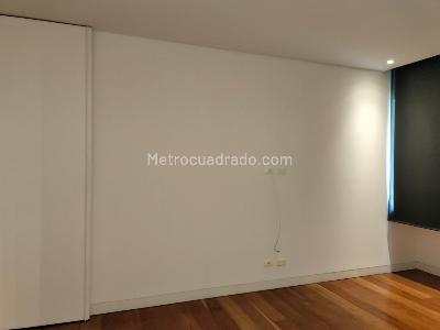 Apartamento de 3 alcobas en venta en El Poblado, Medellín, 288 m² · foto 15 de 20