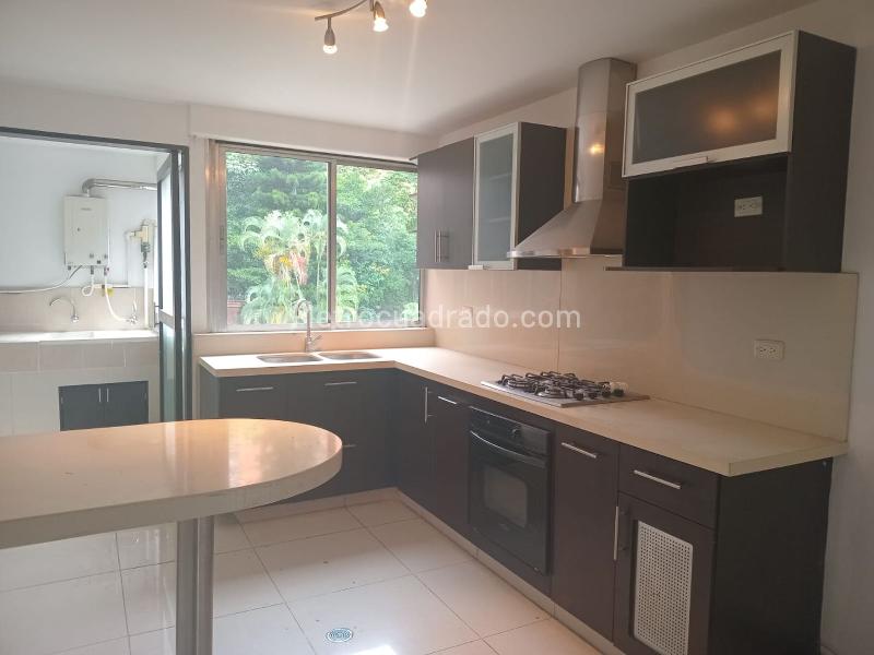 Elegant 4BR House with Jacuzzi in El Poblado - 5