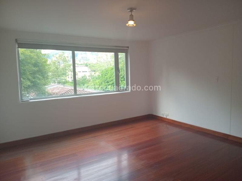 Elegant 4BR House with Jacuzzi in El Poblado - 8