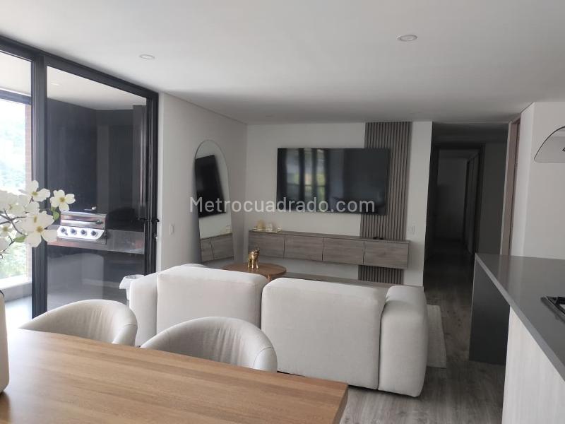 Apartamento Amoblado de 2 Alcobas en El Poblado (3 Baños) - 3