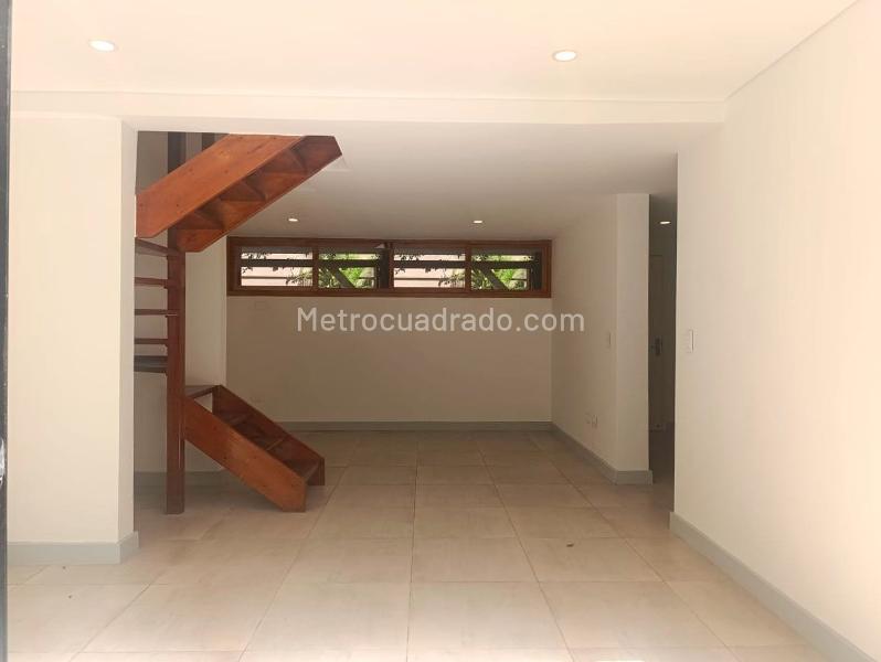 Casa Encantadora de 3 Alcobas con Terraza en El Poblado