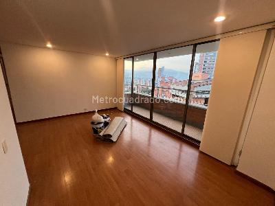Apartamento de 1 alcoba en arriendo en Santa María De Los Ángeles, Medellín, 87 m² · foto 2 de 8