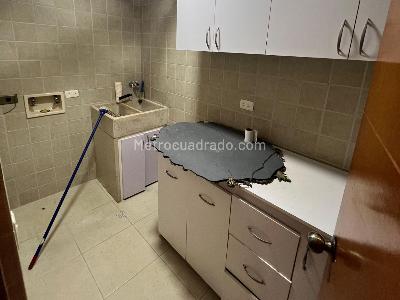 Apartamento de 1 alcoba en arriendo en Santa María De Los Ángeles, Medellín, 87 m² · foto 7 de 8