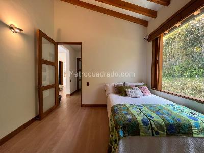 Casa de 5 alcobas en venta en Envigado, Envigado, 872 m² · foto 12 de 20