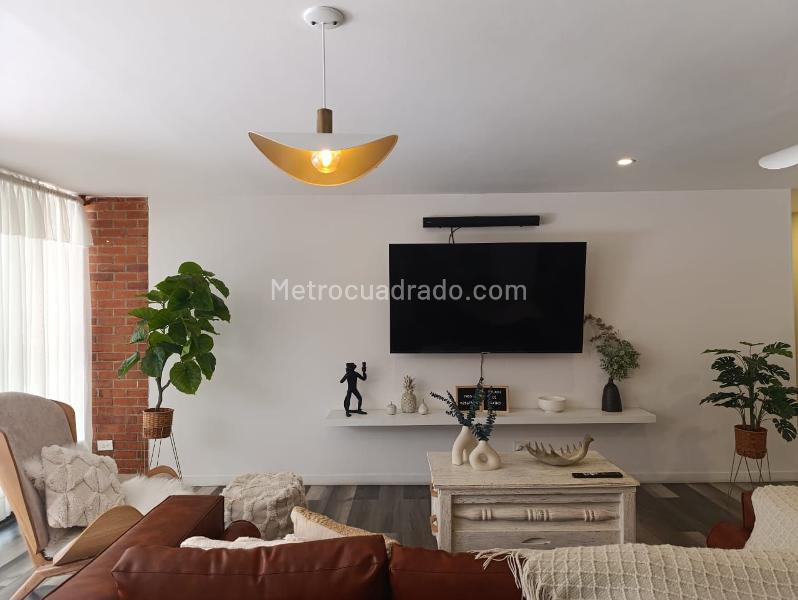 Stylish 3BR Apartment in El Poblado - 4