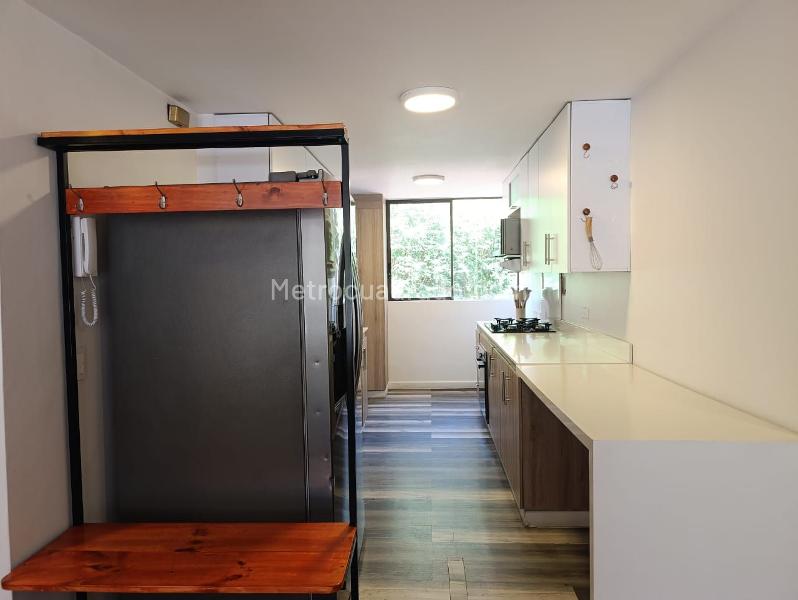 Apartamento Amplio de 3 Alcobas en Los Balsos No. 1 - 5