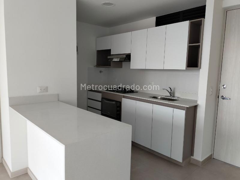 Apartamento de 2 Alcobas en El Poblado con Walk-in y Zonas Sociales - 5