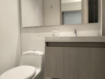 Apartamento de 3 alcobas en arriendo en Envigado, Envigado, 73 m² · foto 16 de 17