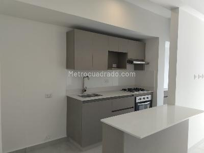 Apartamento de 3 alcobas en arriendo en Envigado, Envigado, 73 m² · foto 5 de 17