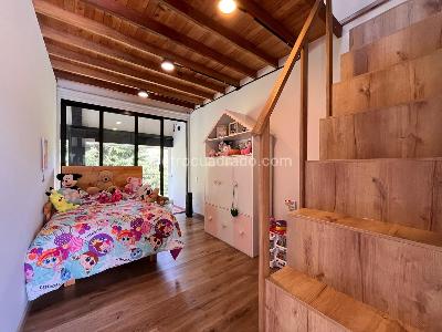 Casa de 5 alcobas en venta en Envigado, Envigado, 340 m² · foto 13 de 20