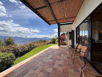 Casa de 5 alcobas en venta en Envigado, Envigado, 340 m² · foto 19 de 20