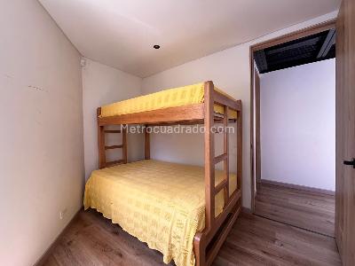 Casa de 5 alcobas en venta en Envigado, Envigado, 340 m² · foto 9 de 20