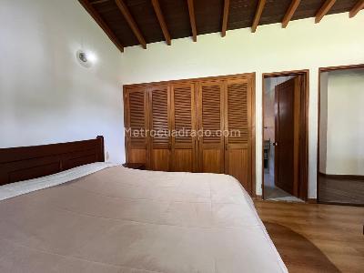 Casa de 4 alcobas en venta en Envigado, Envigado, 283 m² · foto 11 de 20