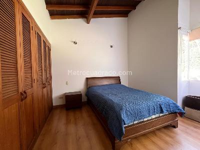 Casa de 4 alcobas en venta en Envigado, Envigado, 283 m² · foto 12 de 20