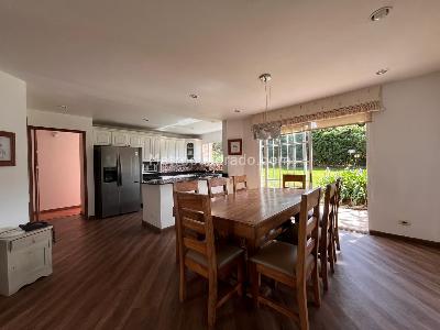 Casa de 4 alcobas en venta en Envigado, Envigado, 283 m² · foto 4 de 20
