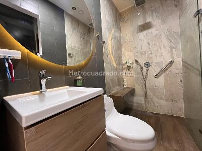 Casa de 3 alcobas en venta en Envigado, Envigado, 420 m² · foto 18 de 20