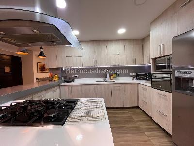 Casa de 3 alcobas en venta en Envigado, Envigado, 420 m² · foto 7 de 20