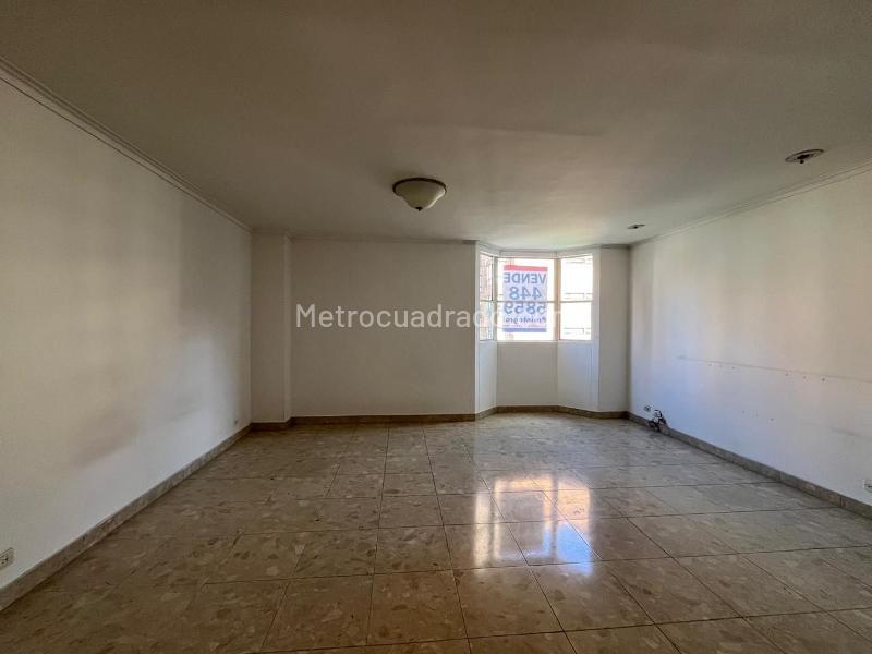 Apartamento Amplio de 3 Alcobas con Vistas en El Poblado - 9