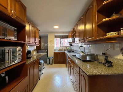 Apartamento de 3 alcobas en venta en El Poblado, Medellín, 167 m² · foto 7 de 17