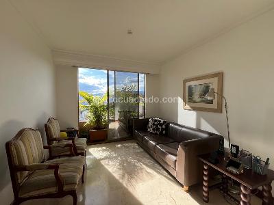 Apartamento de 3 alcobas en venta en El Poblado, Medellín, 167 m² · foto 8 de 17