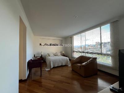 Apartamento de 3 alcobas en venta en El Poblado, Medellín, 167 m² · foto 9 de 17