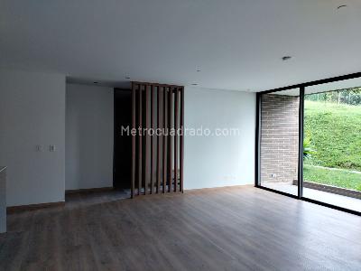Apartamento de 3 alcobas en venta en El Poblado, Medellín, 117 m² · foto 2 de 20