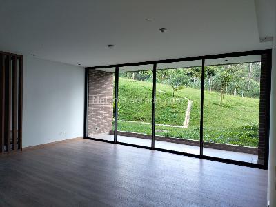 Apartamento de 3 alcobas en venta en El Poblado, Medellín, 117 m² · foto 3 de 20