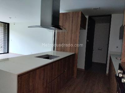 Apartamento de 3 alcobas en venta en El Poblado, Medellín, 117 m² · foto 8 de 20
