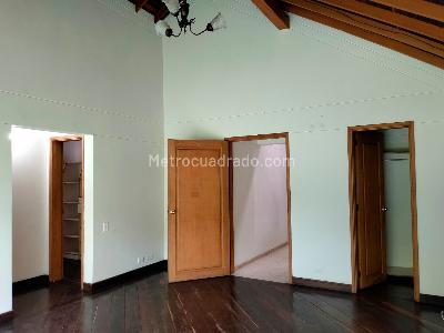 Casa en arriendo en El Poblado, Medellín · foto 10 de 18