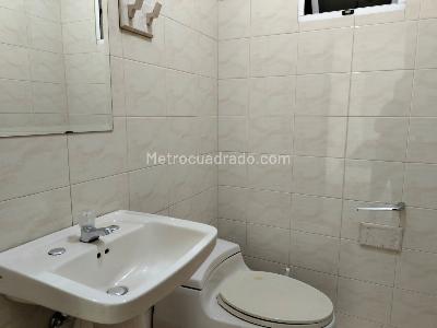 Casa en arriendo en El Poblado, Medellín · foto 17 de 18