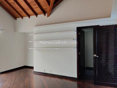 Casa de 4 alcobas en venta en El Poblado, Medellín, 480 m² · foto 10 de 20