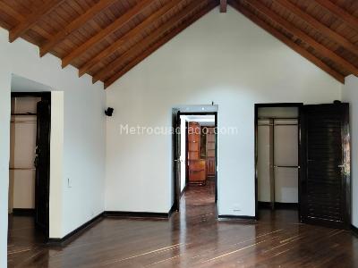 Casa de 4 alcobas en venta en El Poblado, Medellín, 480 m² · foto 14 de 20