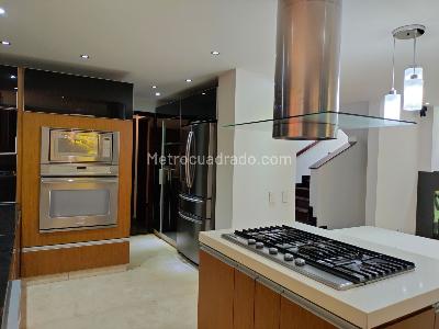 Casa de 4 alcobas en venta en El Poblado, Medellín, 480 m² · foto 7 de 20