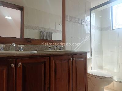 Apartamento de 3 alcobas en venta en El Poblado, Medellín, 160 m² · foto 19 de 19
