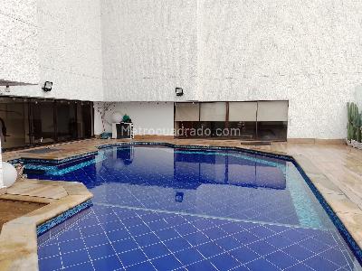 Apartamento de 4 alcobas en arriendo en El Poblado, Medellín, 468 m² · foto 19 de 19