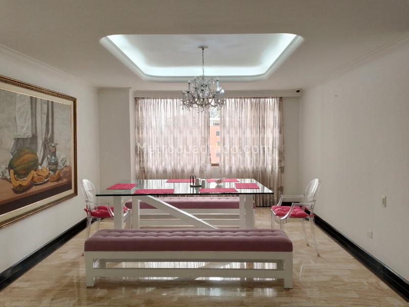 Elegant 4BR Apartment with Private Pool in El Poblado - 4
