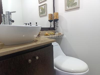 Apartamento de 3 alcobas en venta en El Poblado, Medellín, 116 m² · foto 16 de 19