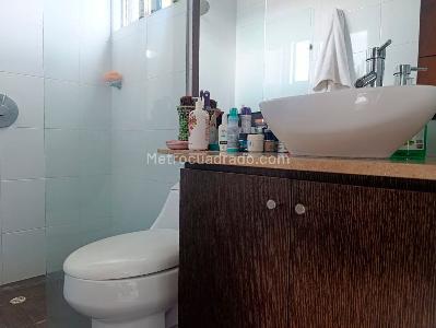 Apartamento de 3 alcobas en venta en El Poblado, Medellín, 116 m² · foto 17 de 19