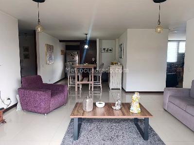 Apartamento de 3 alcobas en venta en El Poblado, Medellín, 116 m² · foto 2 de 19