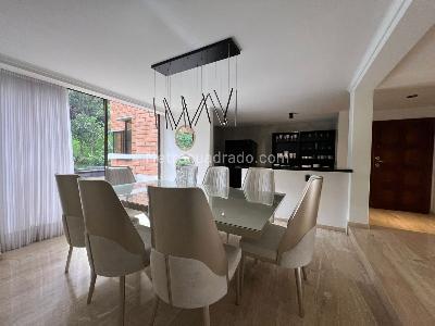 Apartamento en arriendo en El Poblado, Medellín · foto 3 de 19