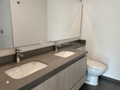Apartamento de 3 alcobas en venta en Altos Del Poblado, Medellín, 122 m² · foto 18 de 20