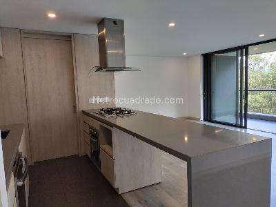 Apartamento de 3 alcobas en venta en Altos Del Poblado, Medellín, 122 m² · foto 7 de 20