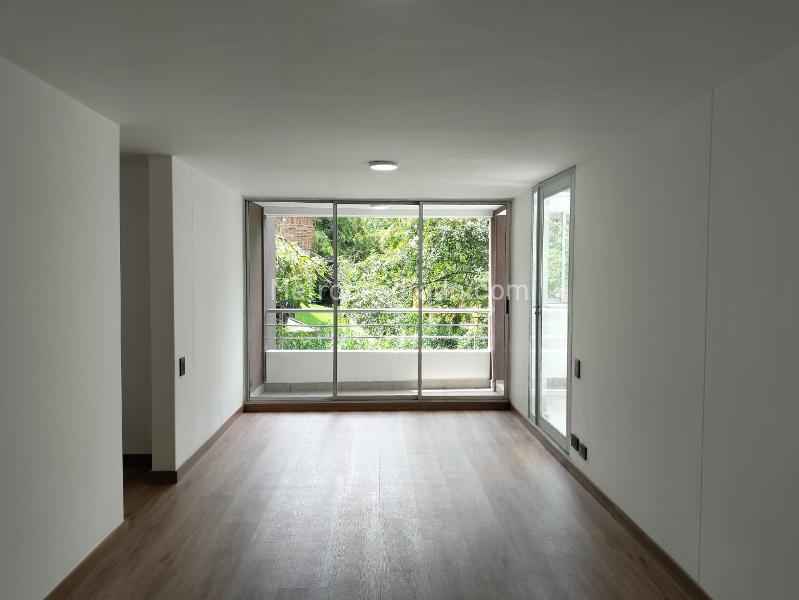 Cozy 3BR Apartment with Pool in El Poblado