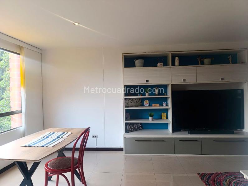 Estudio Amoblado de 1 Alcoba en Zona Tranquila de El Poblado - 2
