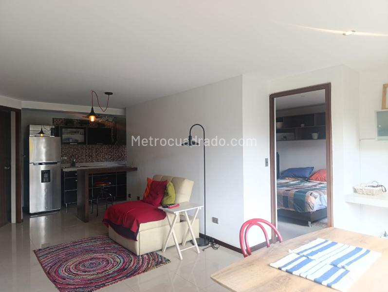 Estudio Amoblado de 1 Alcoba en Zona Tranquila de El Poblado - 3