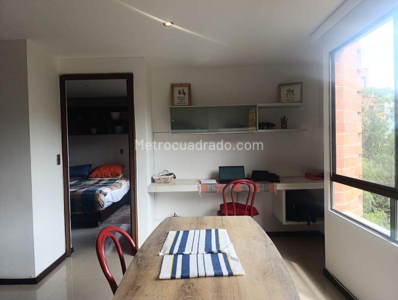 Estudio Amoblado de 1 Alcoba en Zona Tranquila de El Poblado - 5