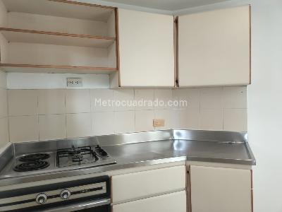 Apartamento de 2 alcobas en arriendo en El Poblado, Medellín, 84 m² · foto 6 de 15
