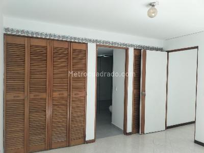 Apartamento de 2 alcobas en arriendo en El Poblado, Medellín, 84 m² · foto 9 de 15